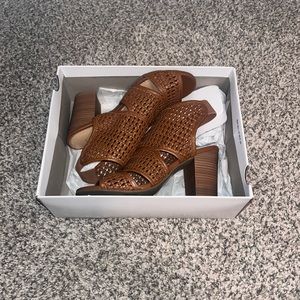 Lauren Conrad Heeled Sandals Size 8.5